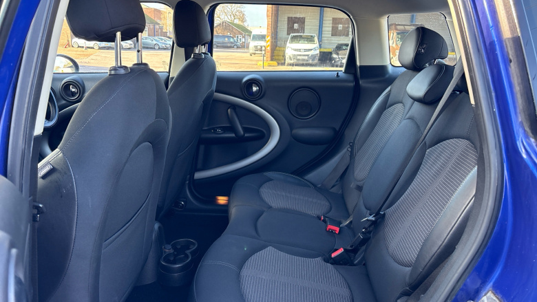 MINI Countryman 1.6 Cooper D ALL4 Business Edition 5dr Diesel Hatchback